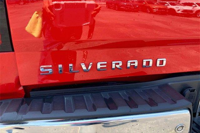 2017 Chevrolet Silverado 1500 Vehicle Photo in INDEPENDENCE, MO 64055-1377