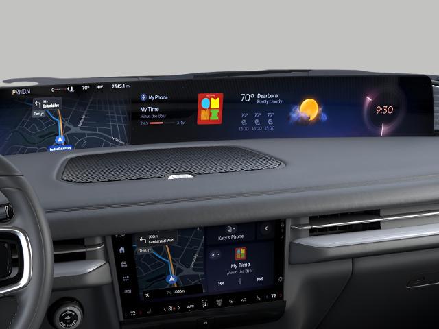 2025 Lincoln Navigator L Vehicle Photo in Neenah, WI 54956