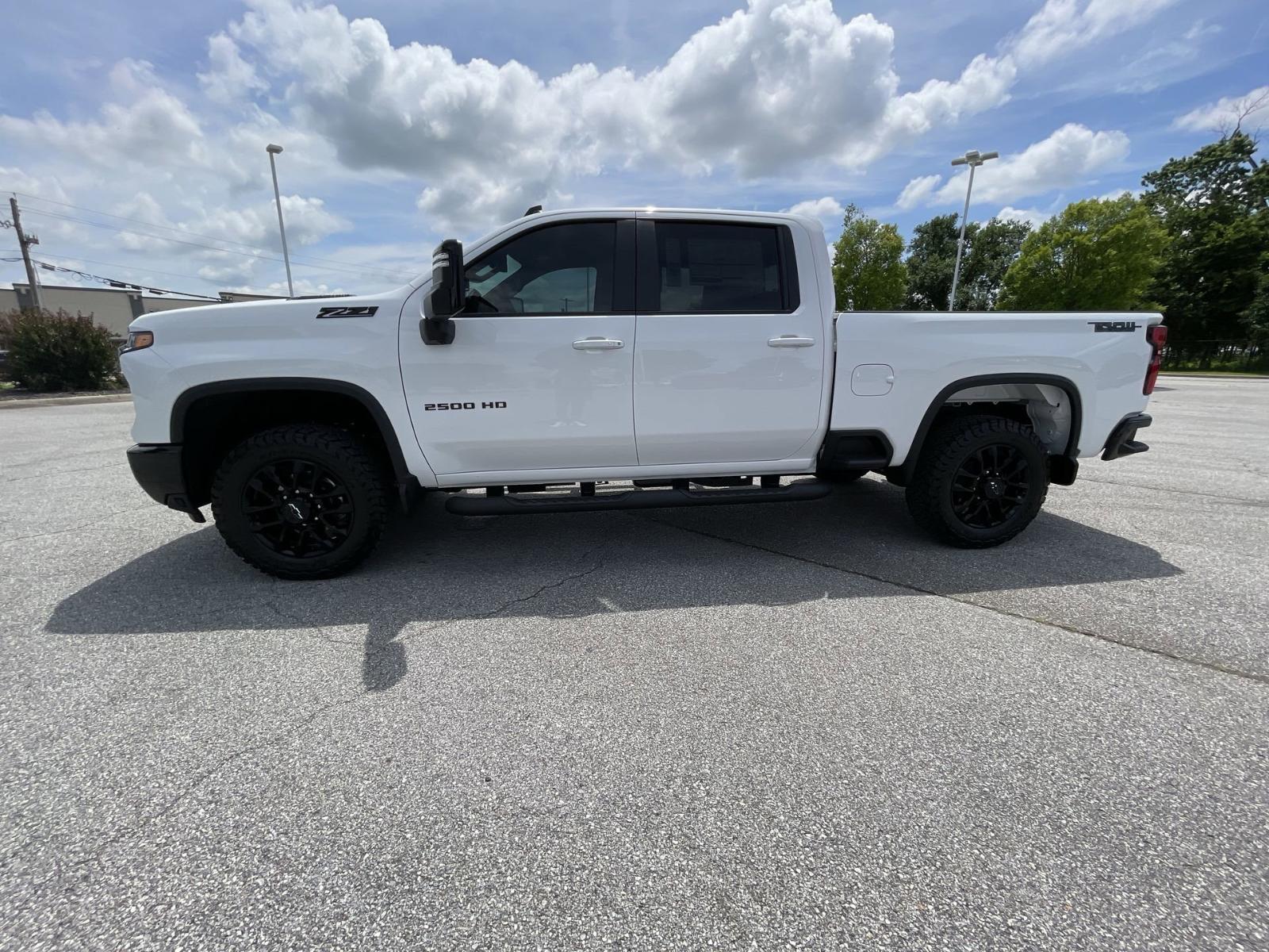 2025 Chevrolet Silverado 2500 HD Vehicle Photo in BENTONVILLE, AR 72712-4322