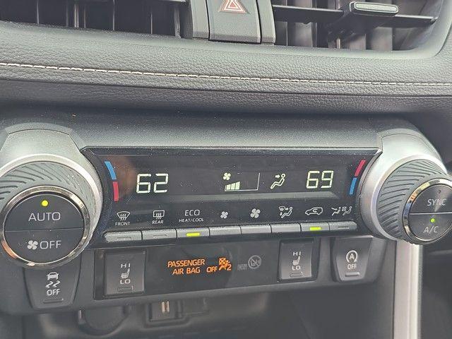 2022 Toyota RAV4 Vehicle Photo in Pleasant Hills, PA 15236
