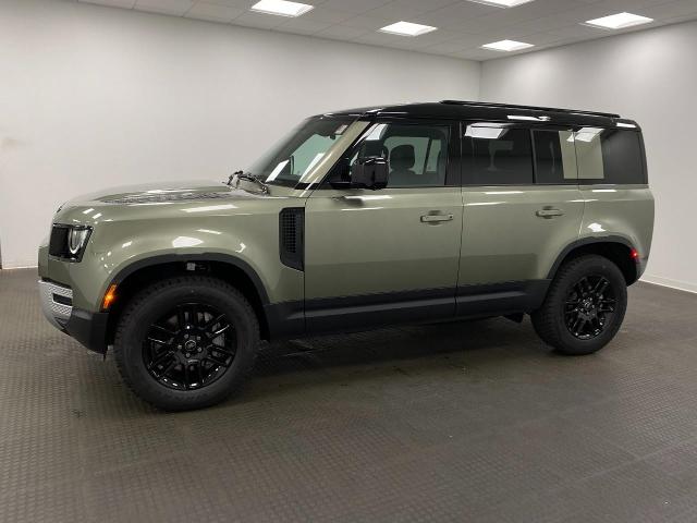 2025 Defender Vehicle Photo in Appleton, WI 54913