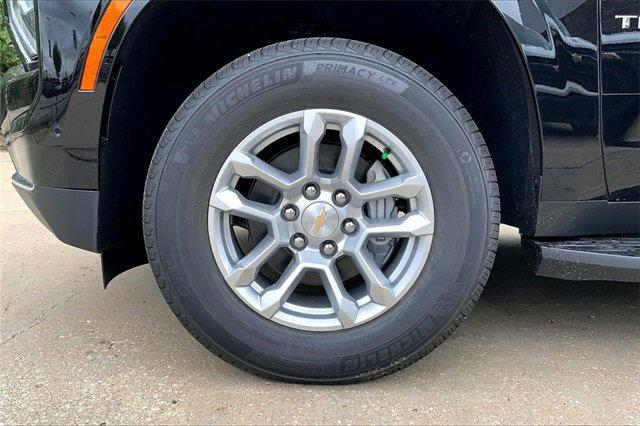 2025 Chevrolet Tahoe Vehicle Photo in KANSAS CITY, MO 64114-4502