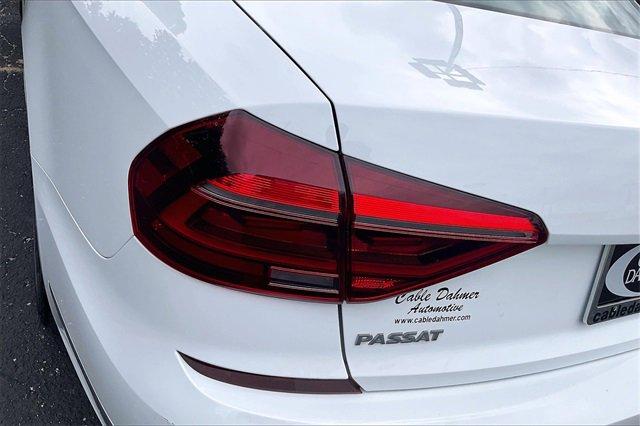 2018 Volkswagen Passat Vehicle Photo in INDEPENDENCE, MO 64055-1314