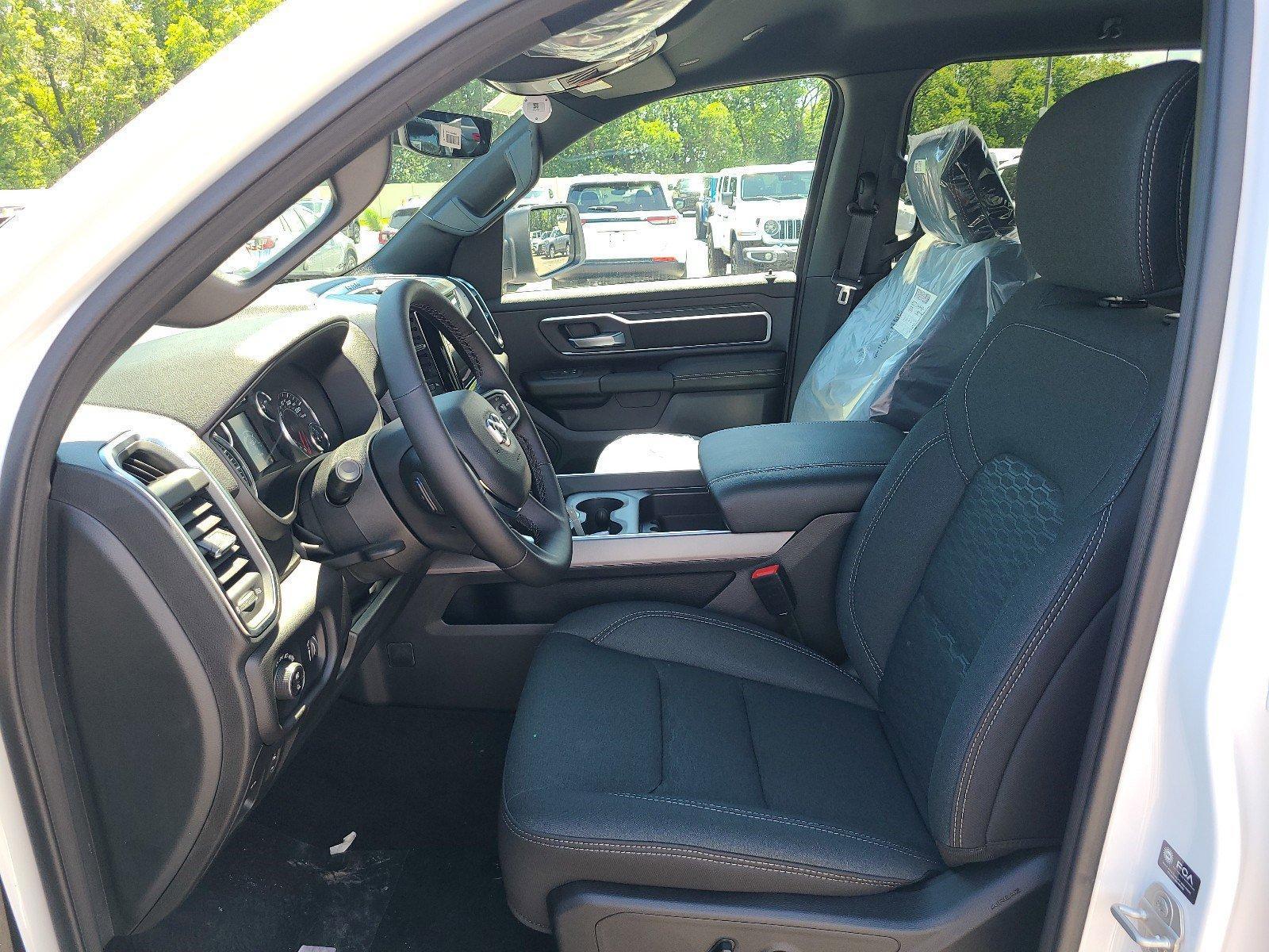 2025 Ram 1500 Vehicle Photo in Mechanicsburg, PA 17050-1707