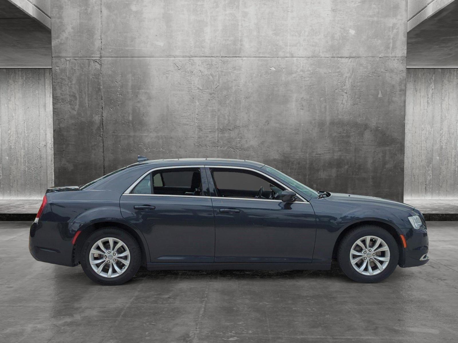 2016 Chrysler 300 Vehicle Photo in Pembroke Pines, FL 33027