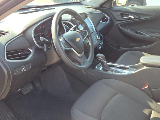 2022 Chevrolet Malibu Vehicle Photo in NEDERLAND, TX 77627-8017