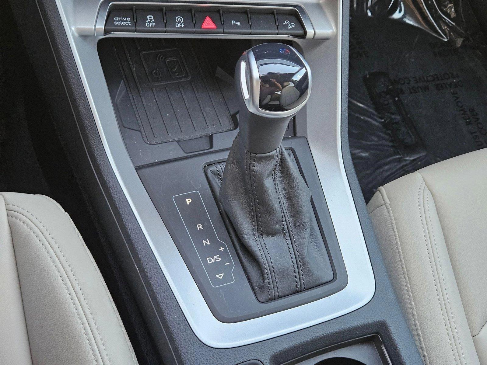 2024 Audi Q3 Vehicle Photo in Peoria, AZ 85382