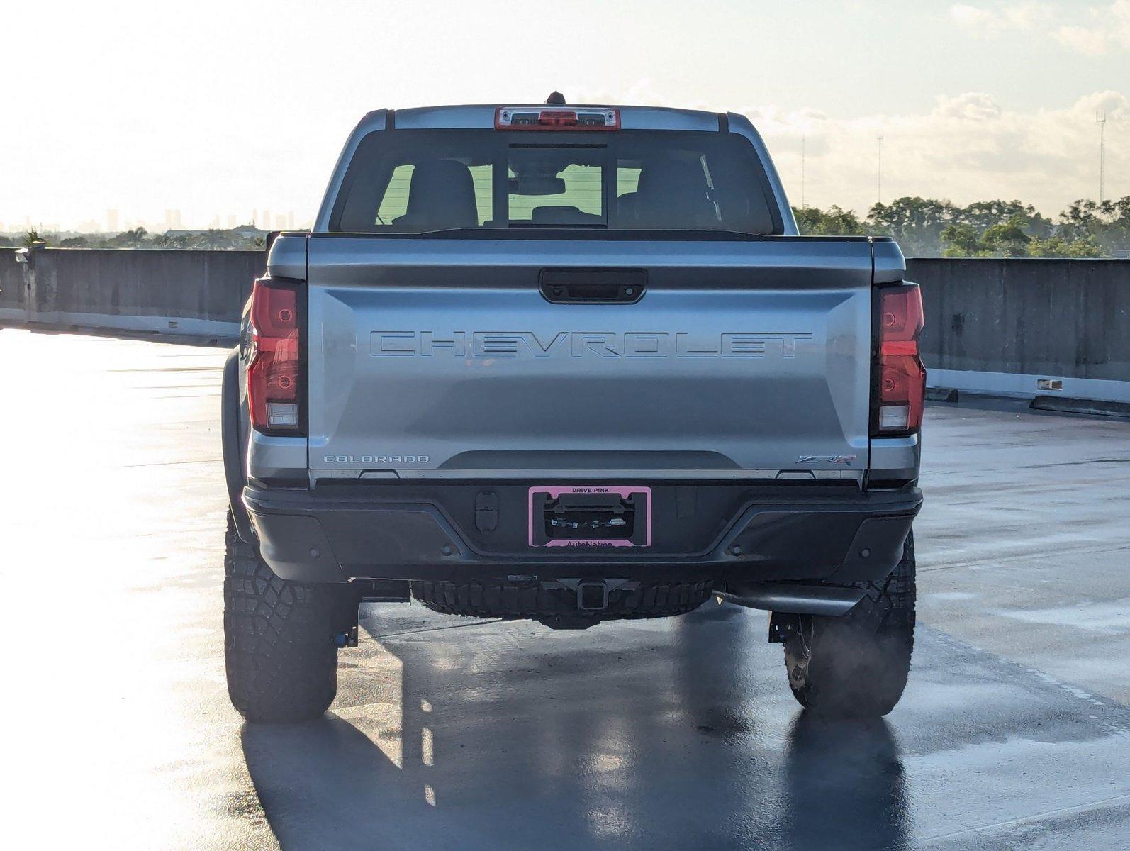 2025 Chevrolet Colorado Vehicle Photo in PEMBROKE PINES, FL 33024-6534