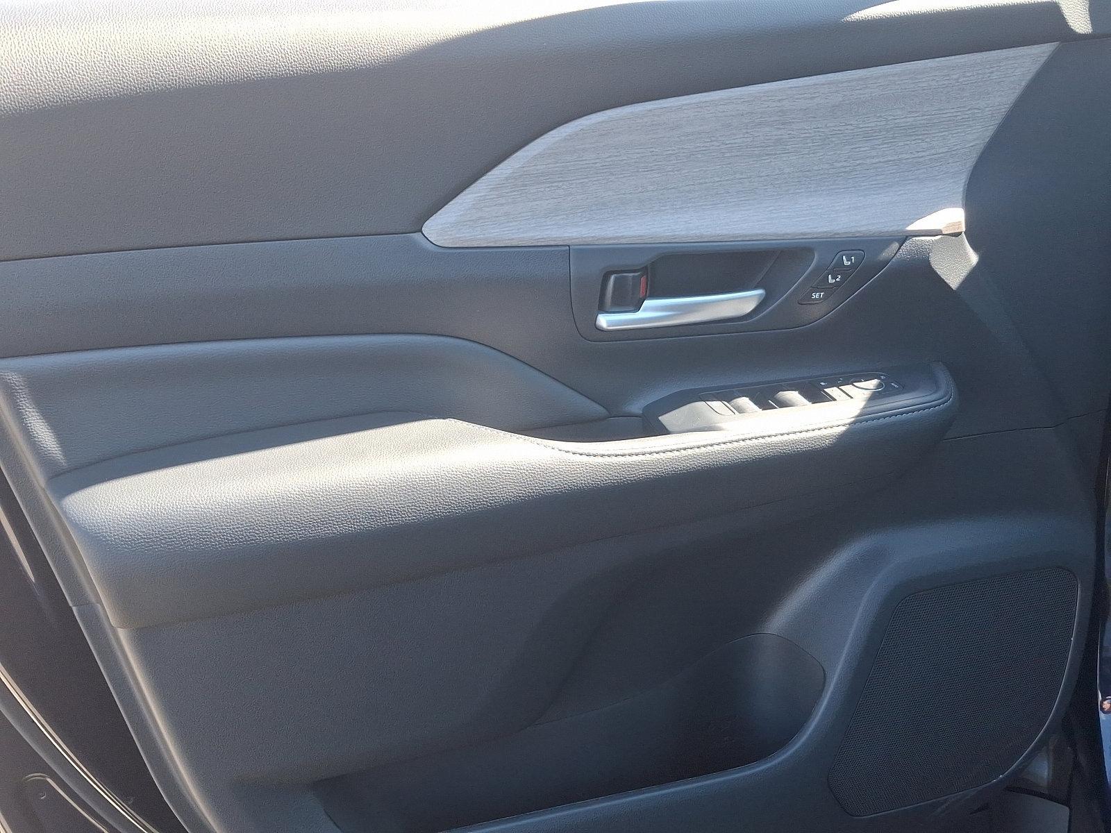 2024 Toyota Grand Highlander Vehicle Photo in Trevose, PA 19053
