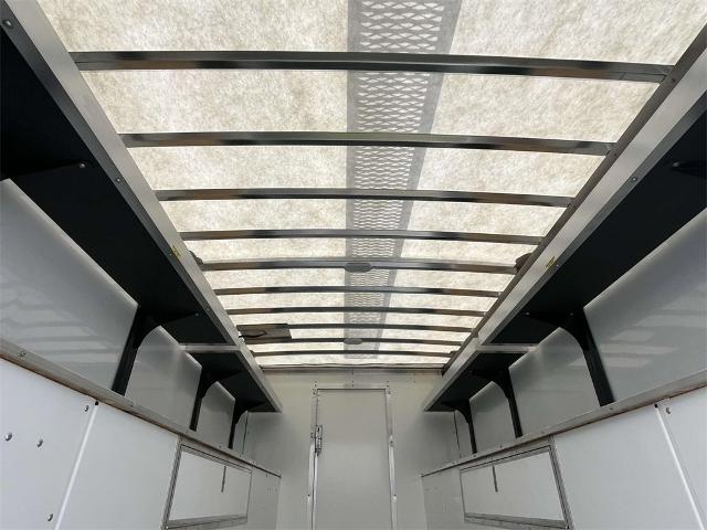 2025 Chevrolet Express Cutaway 3500 Vehicle Photo in ALCOA, TN 37701-3235