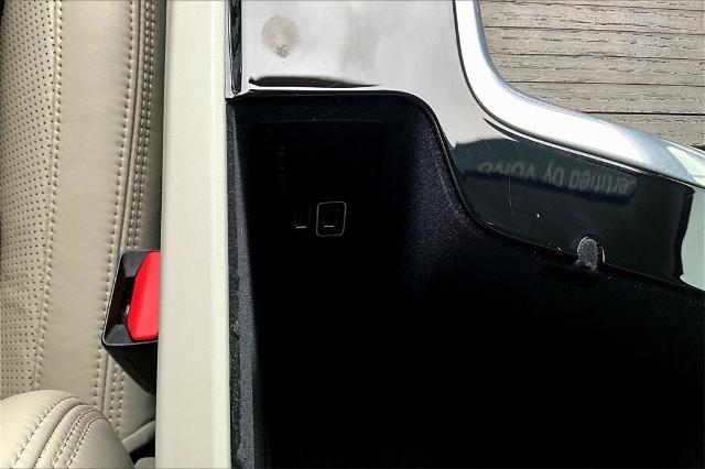 2021 Volvo XC90 Vehicle Photo in Houston, TX 77007