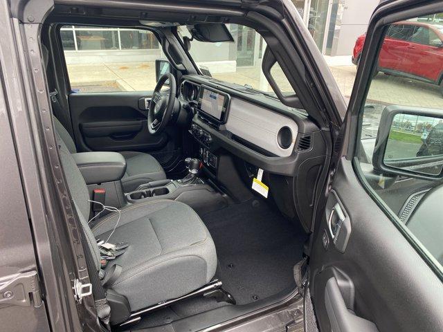 2025 Jeep Wrangler Vehicle Photo in Doylsetown, PA 18901