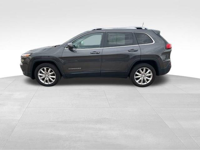 2017 Jeep Cherokee Vehicle Photo in MEDINA, OH 44256-9631