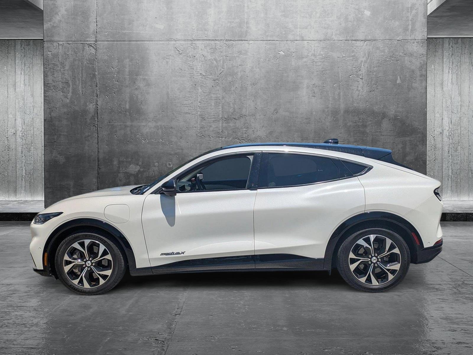 2021 Ford Mustang Mach-E Vehicle Photo in Coconut Creek, FL 33073