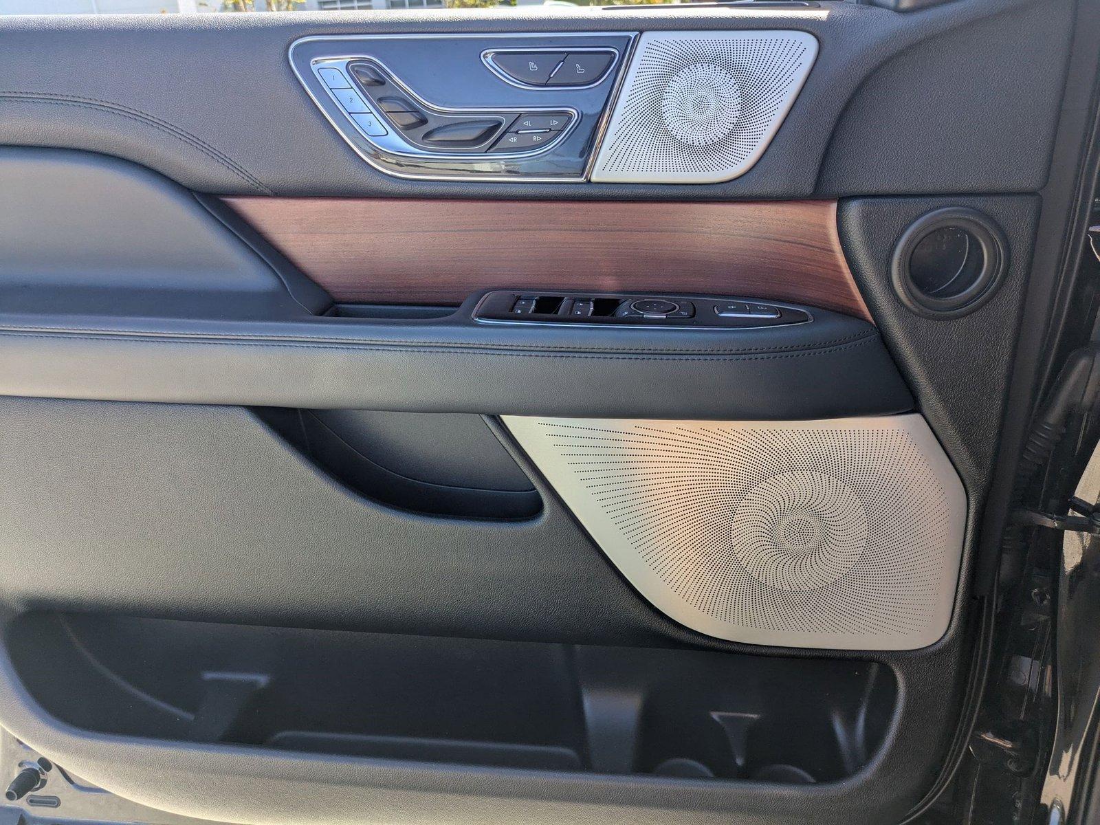 2022 Lincoln Navigator Vehicle Photo in Sarasota, FL 34231