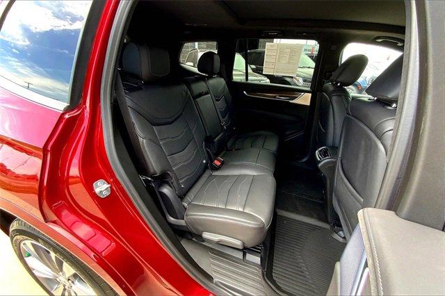 2024 Cadillac XT6 Vehicle Photo in KANSAS CITY, MO 64114-4545