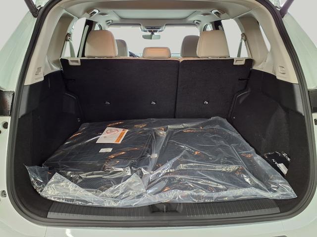 2025 Nissan Rogue Vehicle Photo in Oshkosh, WI 54904
