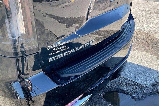 2023 Cadillac Escalade ESV Vehicle Photo in INDEPENDENCE, MO 64055-1314