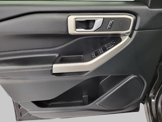 2023 Ford Explorer Vehicle Photo in Oshkosh, WI 54901