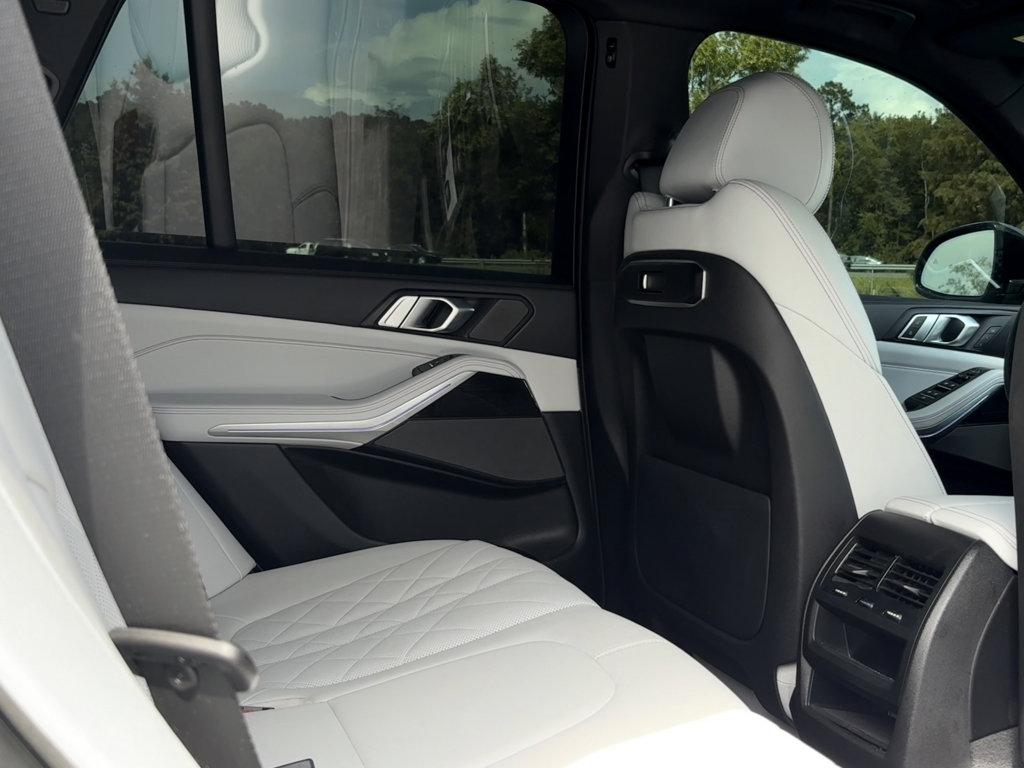2024 BMW X5 sDrive40i Vehicle Photo in POOLER, GA 31322-3252