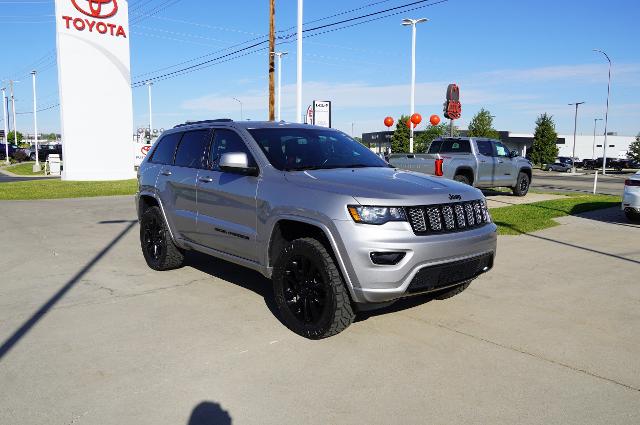 2020 Jeep Grand Cherokee Vehicle Photo in Riverdale, UT 84405