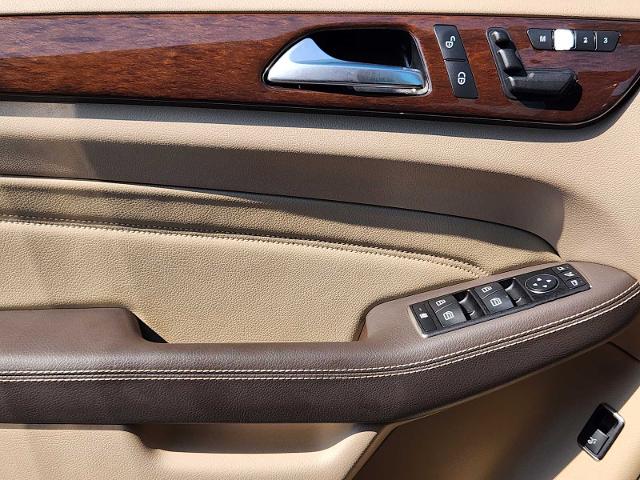 2013 Mercedes-Benz M-Class Vehicle Photo in DENTON, TX 76210-9321
