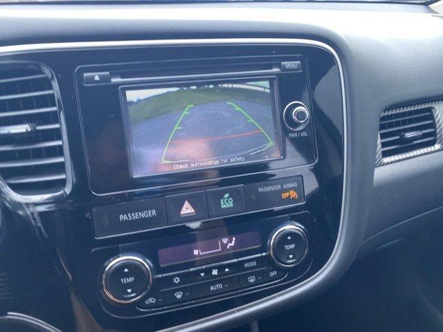 2015 Mitsubishi Outlander Vehicle Photo in LANCASTER, PA 17601-0000