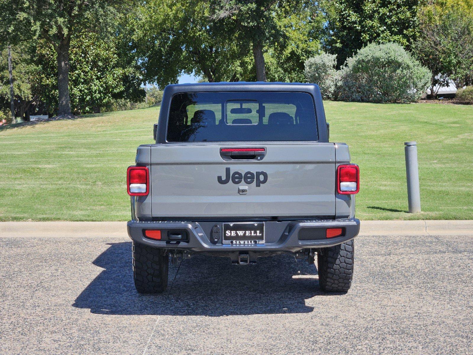 2023 Jeep Gladiator Vehicle Photo in Fort Worth, TX 76132