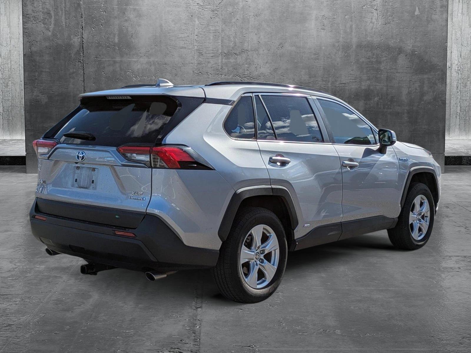 2020 Toyota RAV4 Vehicle Photo in Clearwater, FL 33761