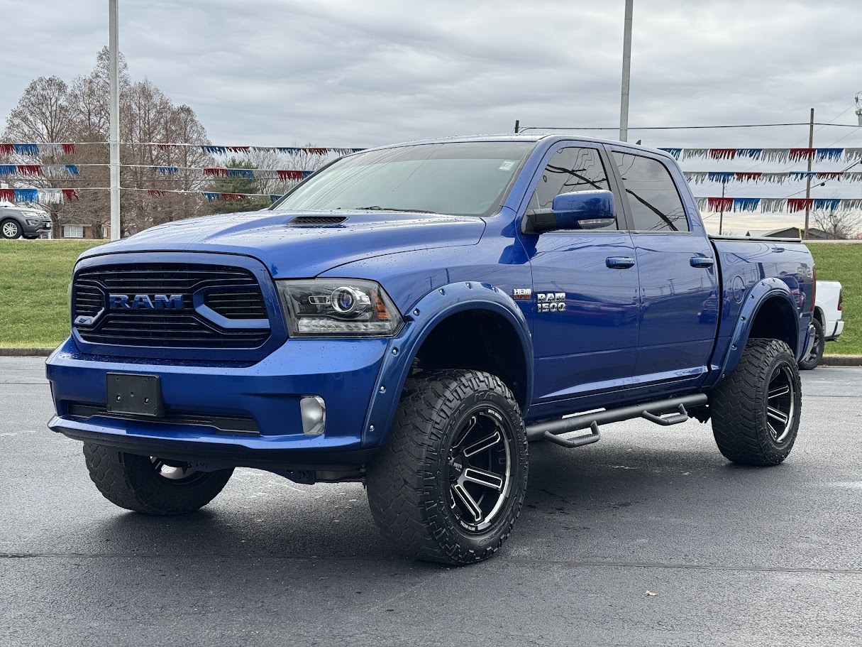 2018 Ram 1500 Vehicle Photo in BOONVILLE, IN 47601-9633