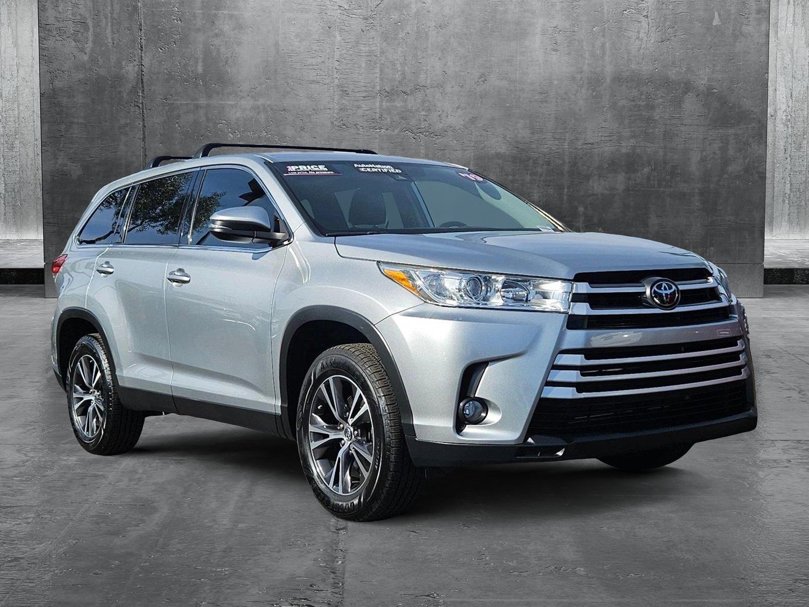 2019 Toyota Highlander Vehicle Photo in PEORIA, AZ 85382-3715