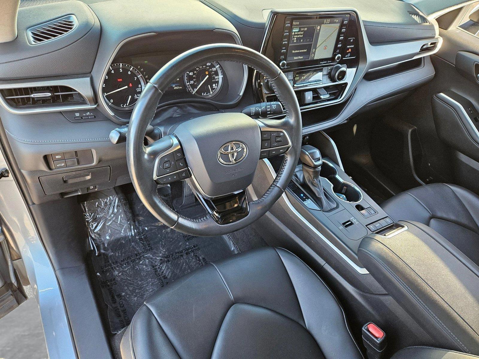 2020 Toyota Highlander Vehicle Photo in HENDERSON, NV 89014-6702