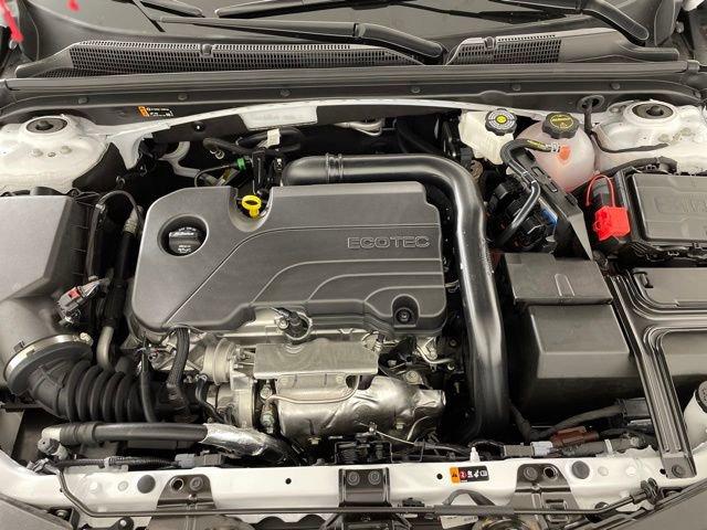 2025 Chevrolet Malibu Vehicle Photo in PHOENIX, AZ 85014-3381