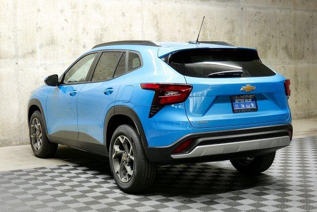 2025 Chevrolet Trax Vehicle Photo in EVERETT, WA 98203-5662