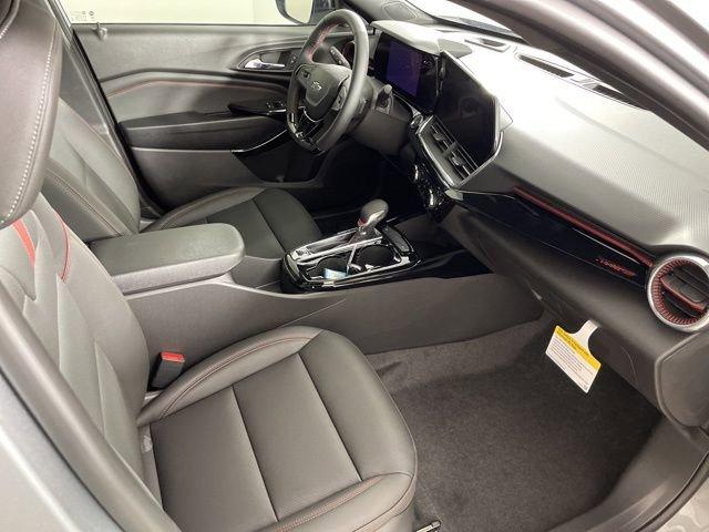 2025 Chevrolet Trax Vehicle Photo in PHOENIX, AZ 85014-3381