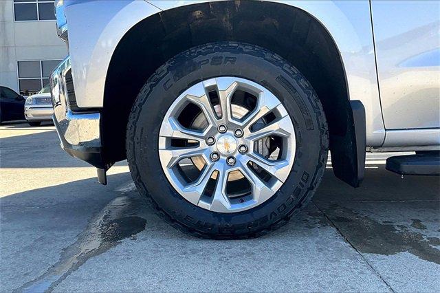 2020 Chevrolet Silverado 1500 Vehicle Photo in TOPEKA, KS 66609-0000