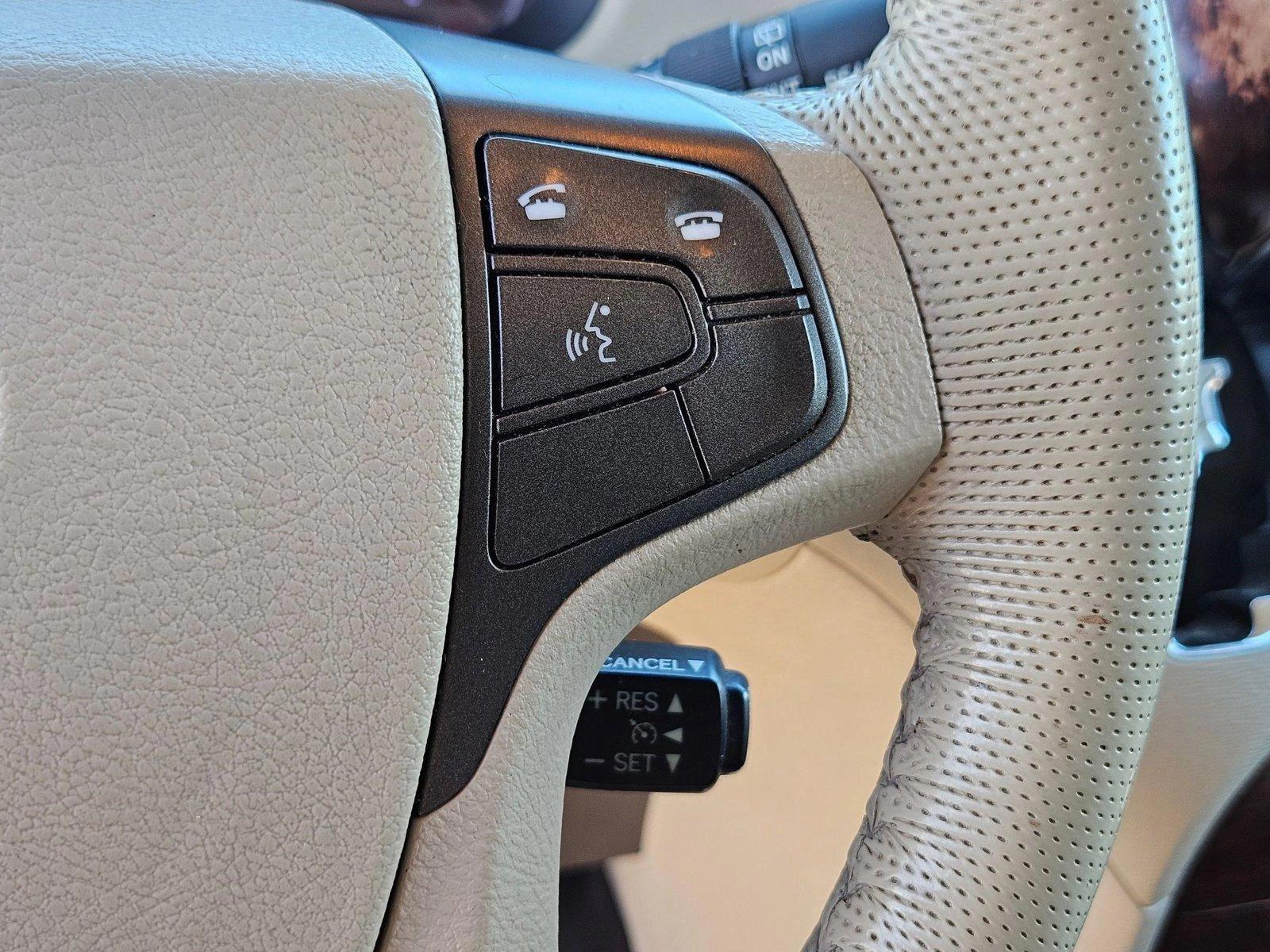 2014 Toyota Sienna Vehicle Photo in WACO, TX 76710-2592
