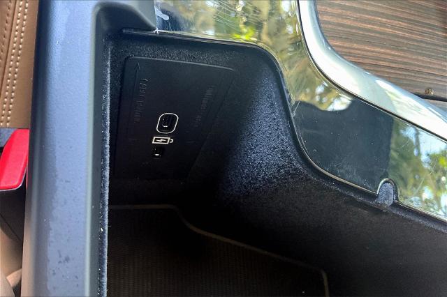 2022 Volvo XC60 Vehicle Photo in Houston, TX 77007