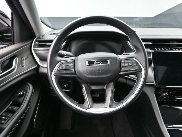 2022 Jeep Grand Cherokee L Vehicle Photo in Cedar Rapids, IA 52402