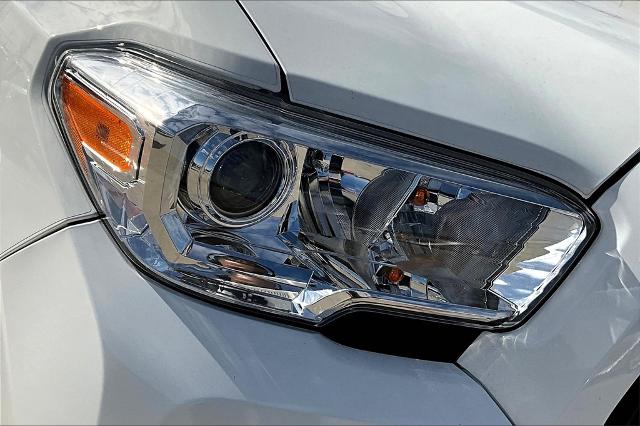 2022 Toyota Tacoma 4WD Vehicle Photo in Grapevine, TX 76051
