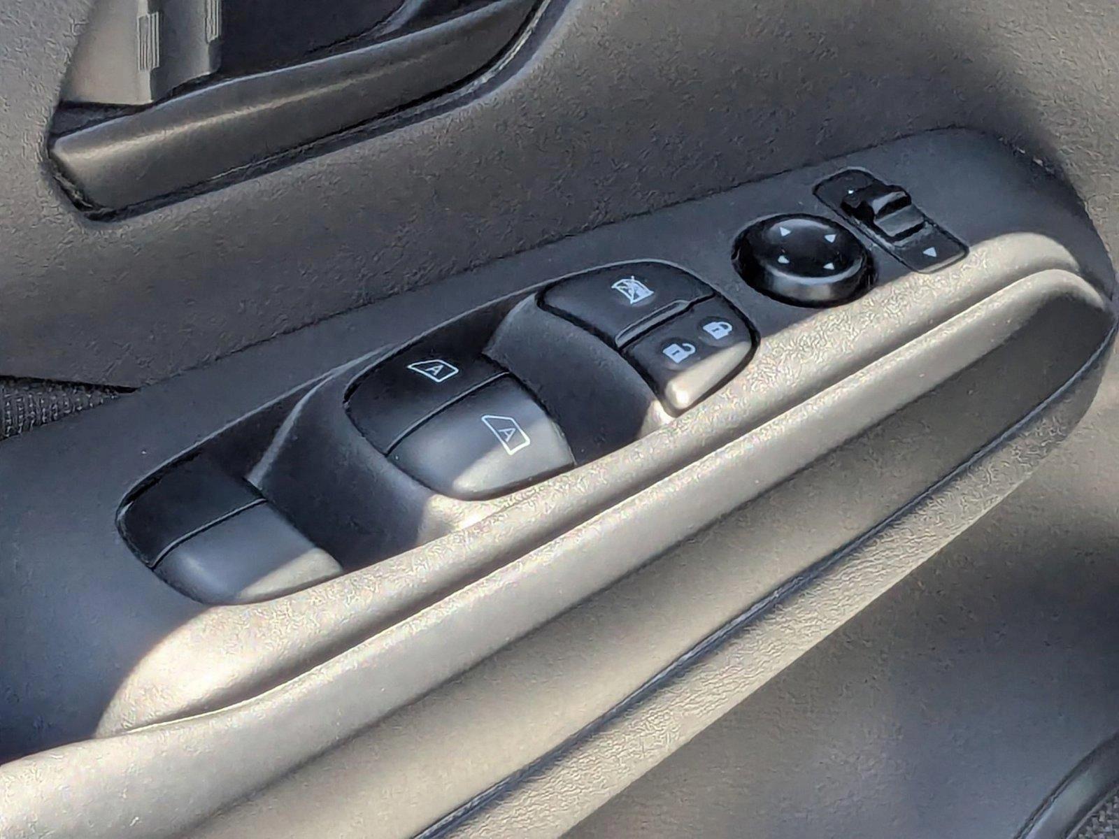 2021 Nissan Kicks Vehicle Photo in PEMBROKE PINES, FL 33024-6534