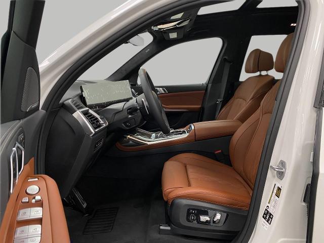 2025 BMW X7 M60i Vehicle Photo in Appleton, WI 54913