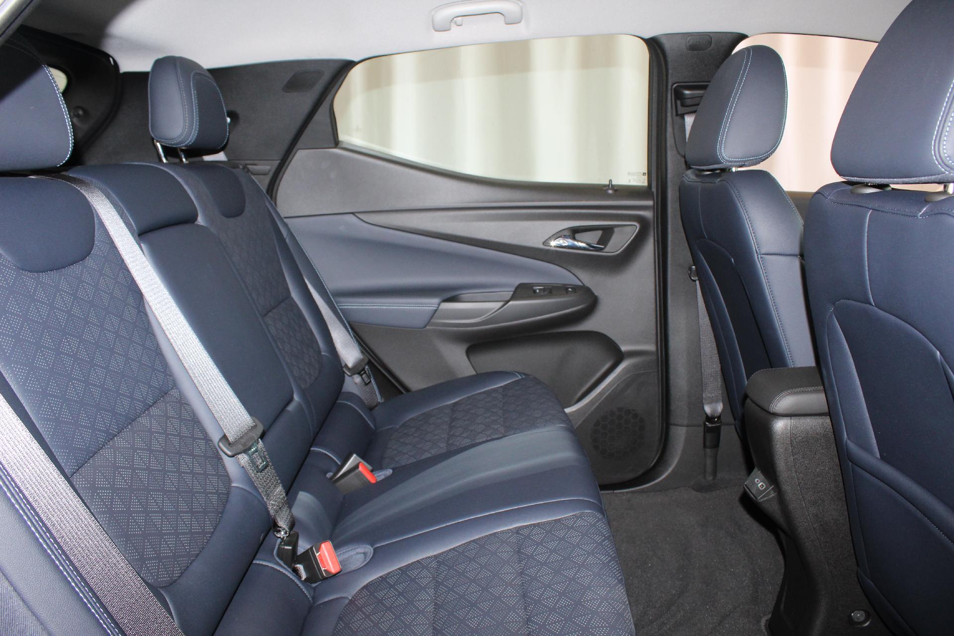 2023 Chevrolet Bolt EUV Vehicle Photo in NORTHAMPTON, MA 01060-1120
