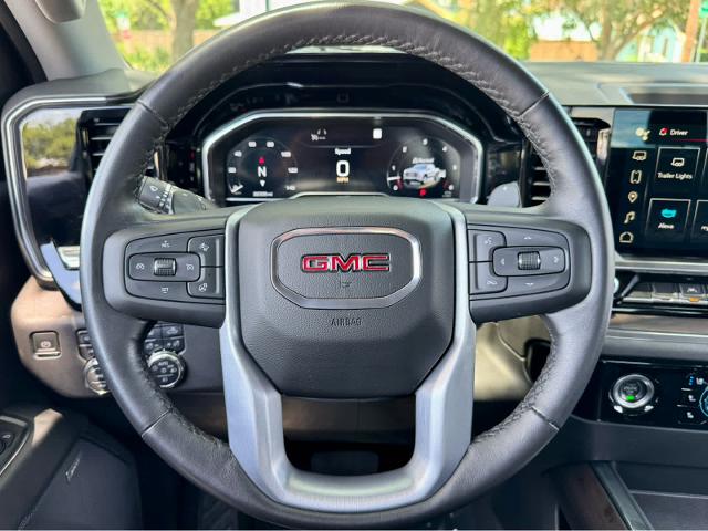 2023 GMC Sierra 1500 Vehicle Photo in DALLAS, TX 75209-3016