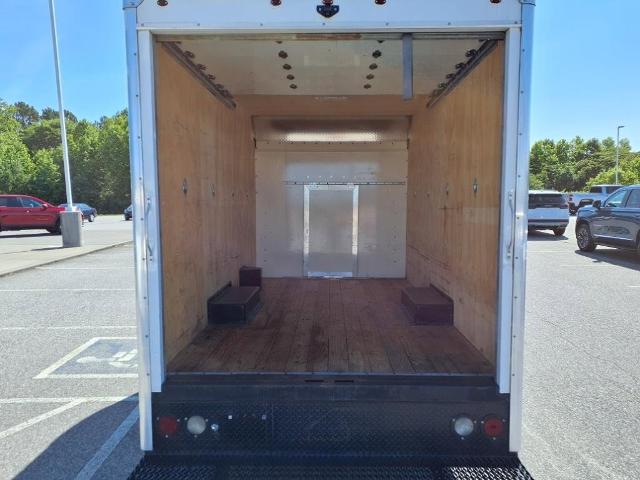 2020 Chevrolet Express Cutaway 3500 Vehicle Photo in EMPORIA, VA 23847-1235