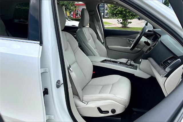 2023 Volvo XC90 Vehicle Photo in Houston, TX 77007