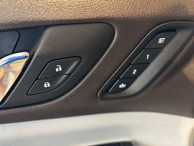 2023 GMC Acadia Vehicle Photo in Pleasant Hills, PA 15236