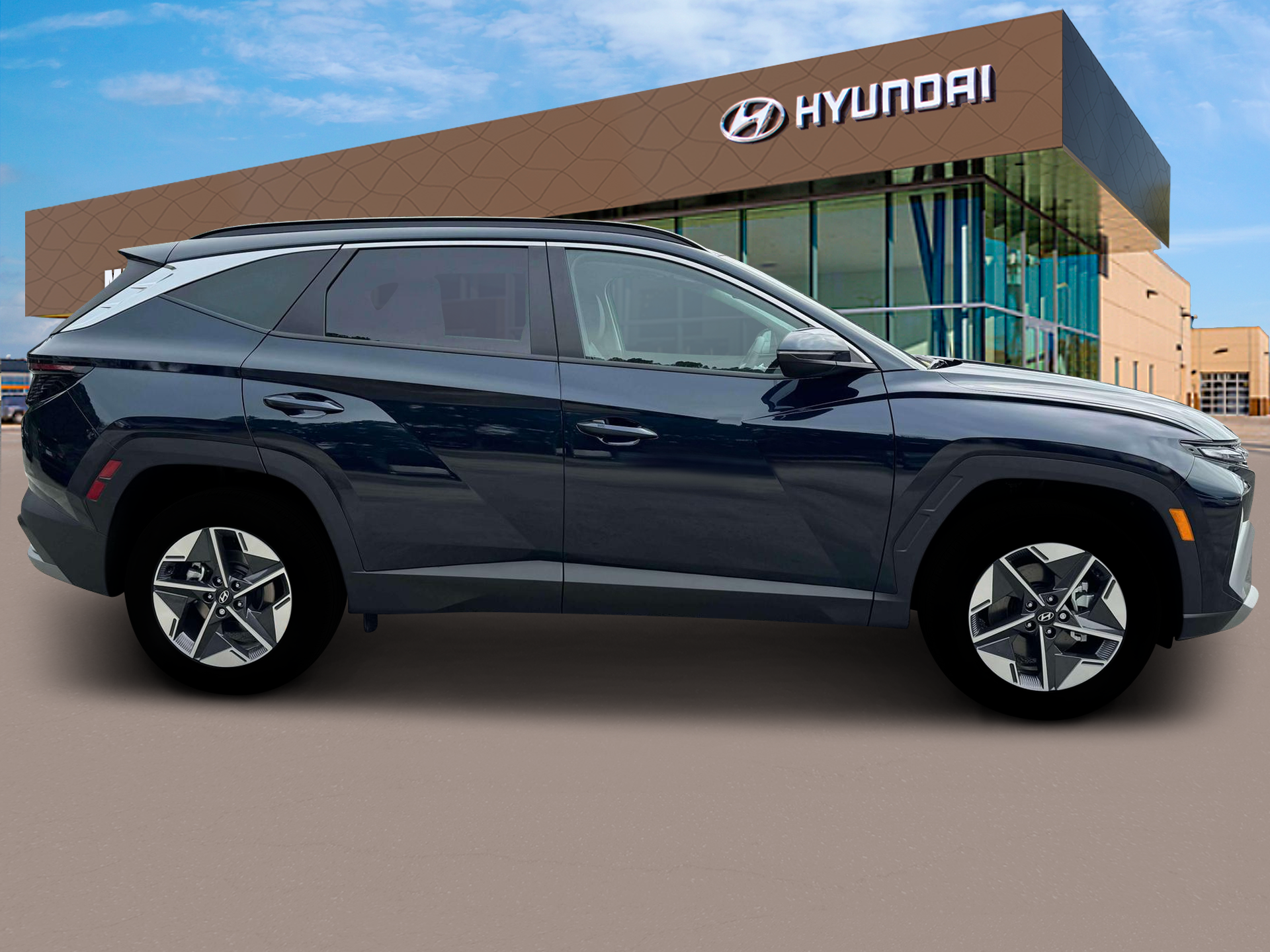 2025 Hyundai TUCSON Hybrid Vehicle Photo in Peoria, IL 61615