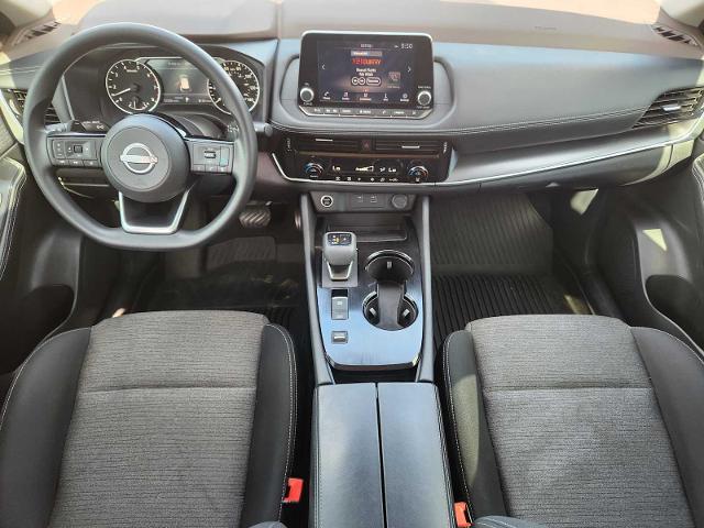 2022 Nissan Rogue Vehicle Photo in DENTON, TX 76210-9321