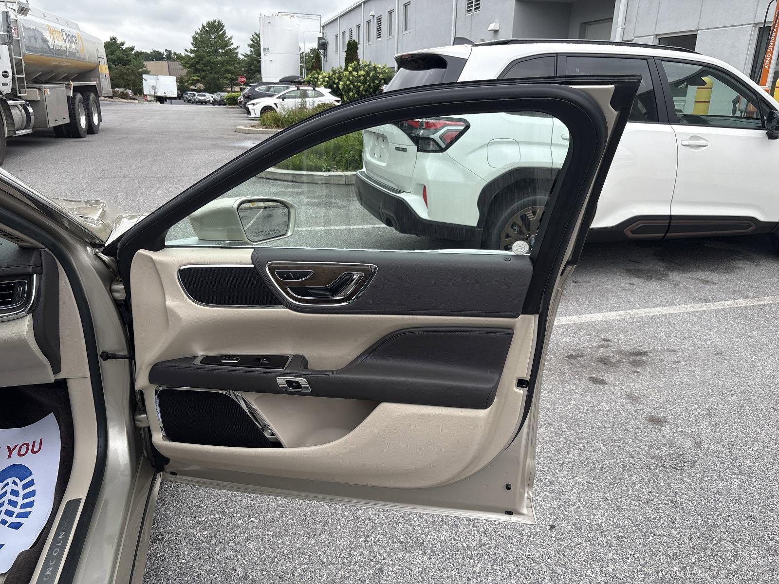 2017 Lincoln Continental Vehicle Photo in Mechanicsburg, PA 17050